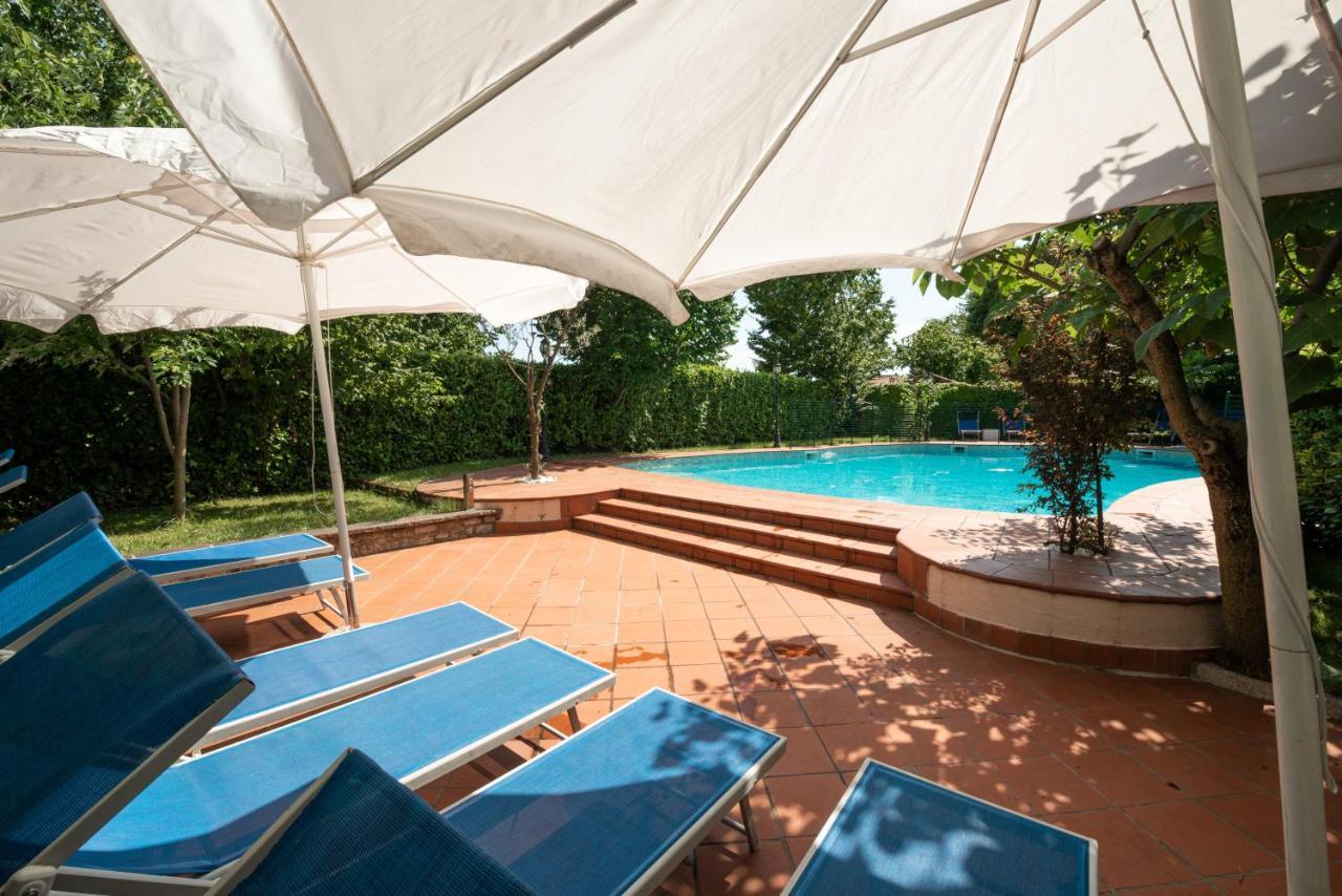 B&B Family First Capriate San Gervasio Ngoại thất bức ảnh